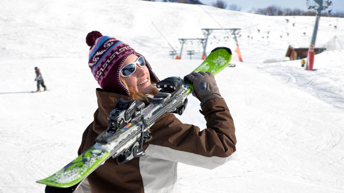 Are you fit enough for Skiing & Snowboarding? - Photo